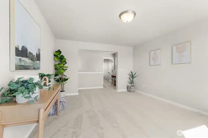 Photographs are for illustrative purposes only. Features, finishes, interior/exterior colors, landscaping and floorplan shown may vary from actual homes built