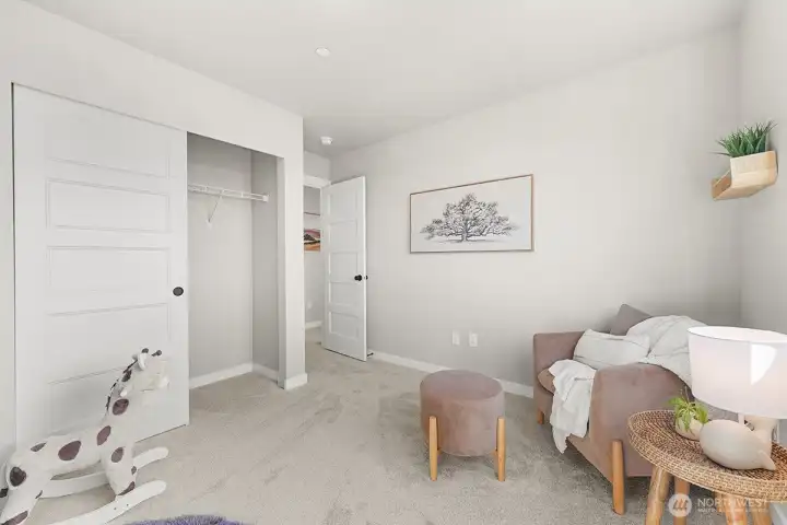 Photographs are for illustrative purposes only. Features, finishes, interior/exterior colors, landscaping and floorplan shown may vary from actual homes built