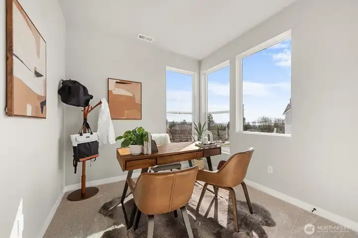 Photographs are for illustrative purposes only. Features, finishes, interior/exterior colors, landscaping and floorplan shown may vary from actual homes built