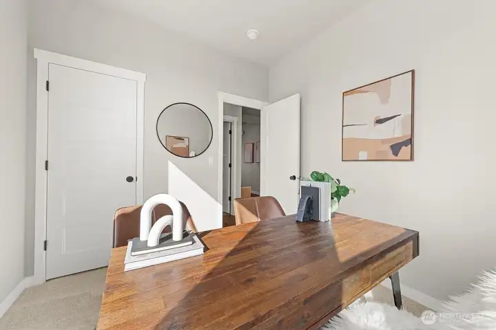 Photographs are for illustrative purposes only. Features, finishes, interior/exterior colors, landscaping and floorplan shown may vary from actual homes built