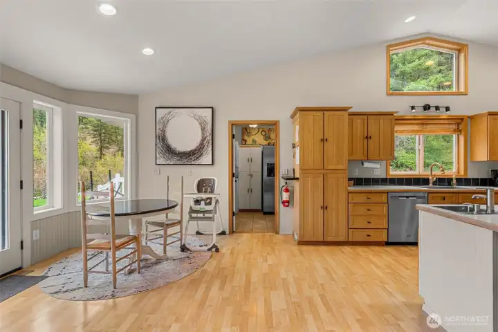 Light-filled breakfast nook area