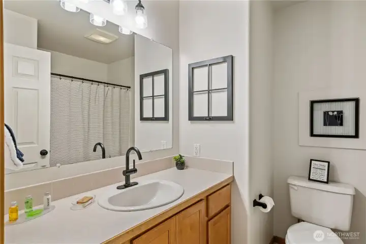 Main Floor Full Bath