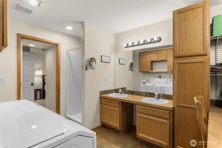 Lower Level 3/4 Bath