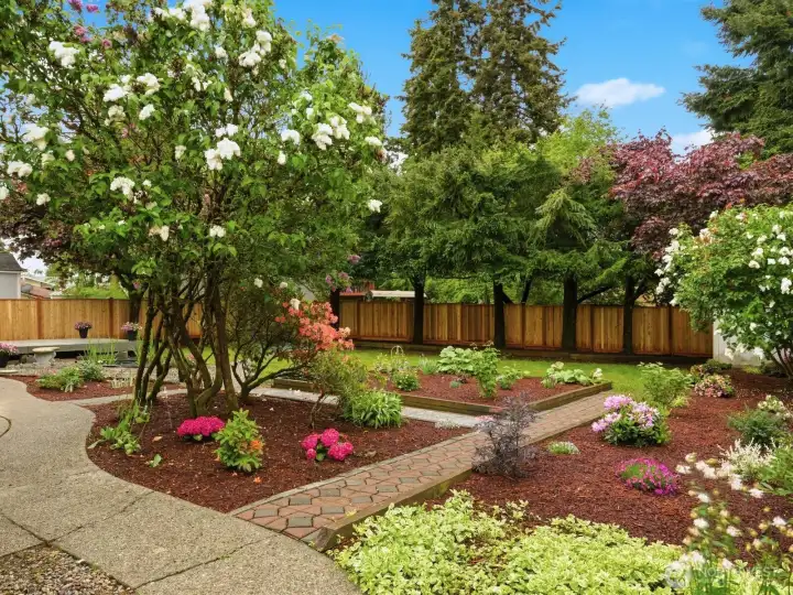 Gorgeous landscaping to enjoy and smell while you're relaxing. Gorgeous landscaping to enjoy and smell while you're relaxing.