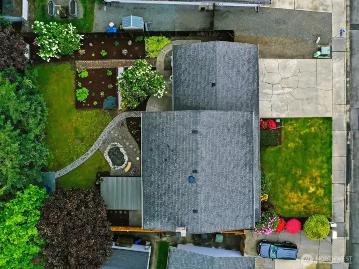 The backyard is fully fenced for Fido! The backyard is fully fenced for Fido!