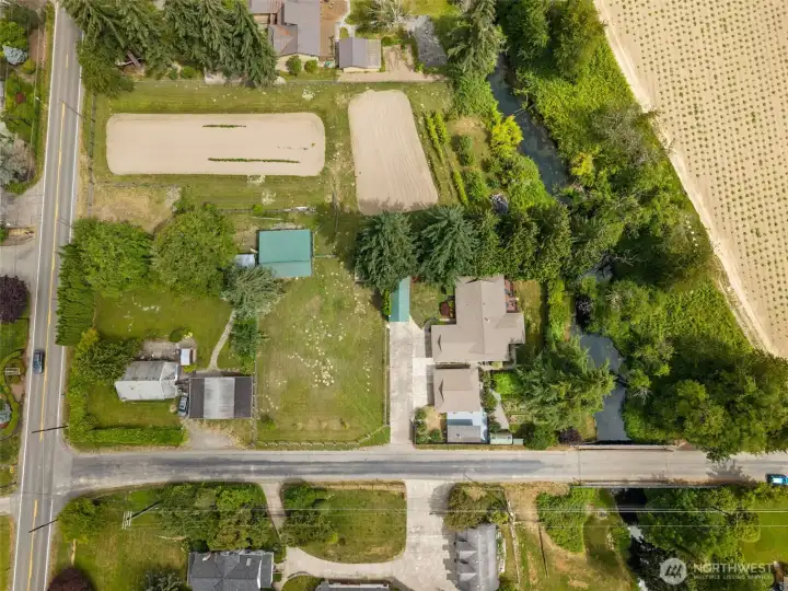 L-shaped farmland with creek frontage L-shaped farmland with creek frontage
