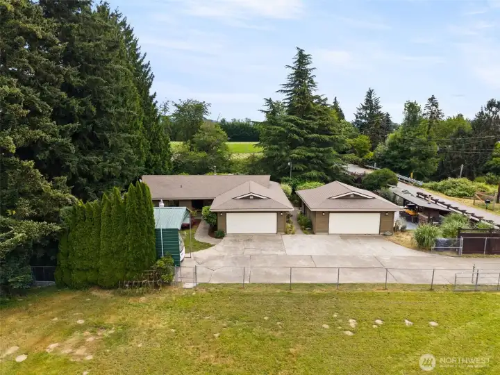 Four car garage space! Two car garage attached. Two car garge detached! Four car garage space! Two car garage attached. Two car garge detached!