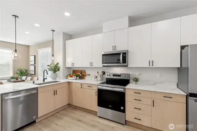 Photos are for representation only.  Features, colors and selections may differ from photograph. See site agent for details.