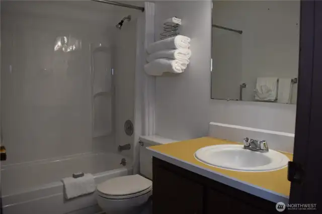 2nd Bathroom