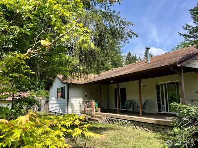 Front side view of the home.