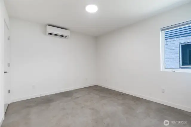 Lower level bedroom #2