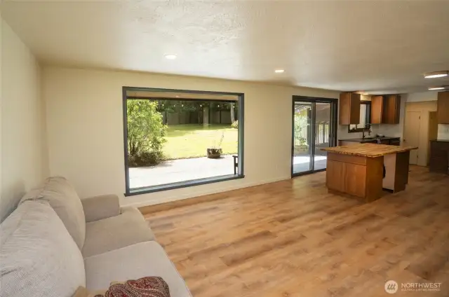 Dining area off kitchen
