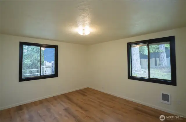 Additional bedroom