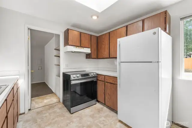 Fridge and newer oven stay!