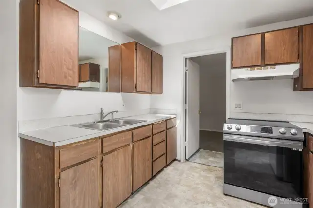 Plenty of cabinet space.