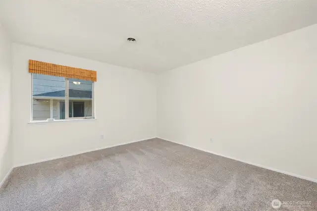Large extra bedroom