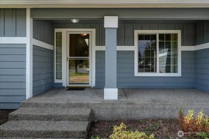 Covered entryway/porch