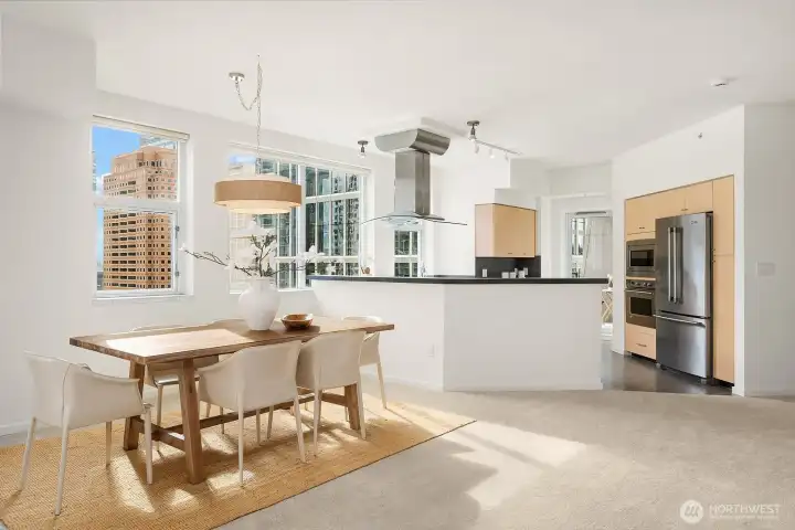 All the right spaces for entertaining & everyday living.