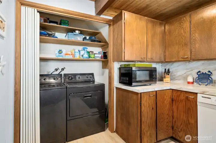 Laundry/kitchen