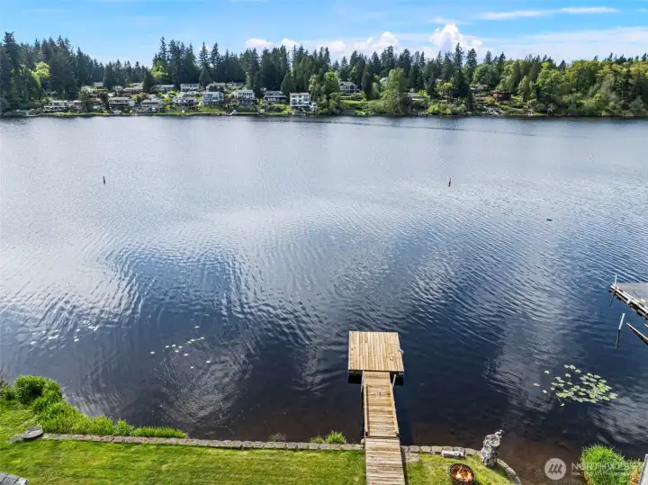 Can you imagine the memories made on this dock/lake?