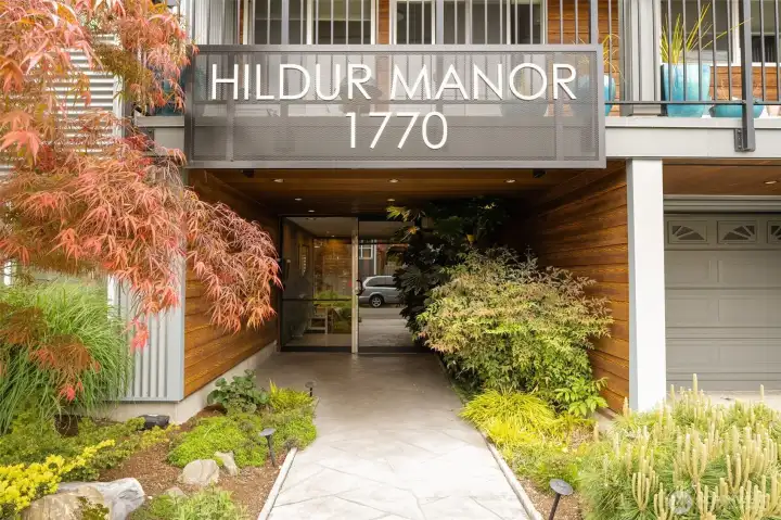 Main entrance on 58th St.