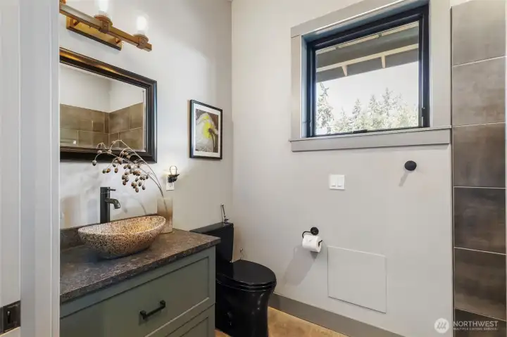 Guest 3/4 bath
