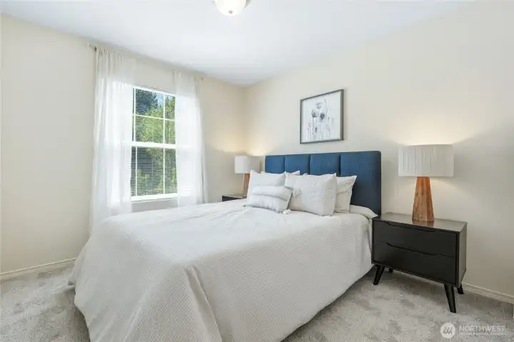 Second bedroom.