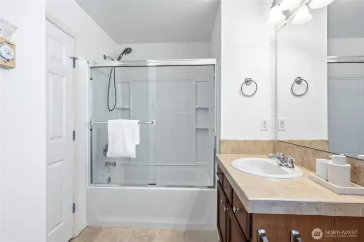 Hall bathroom.