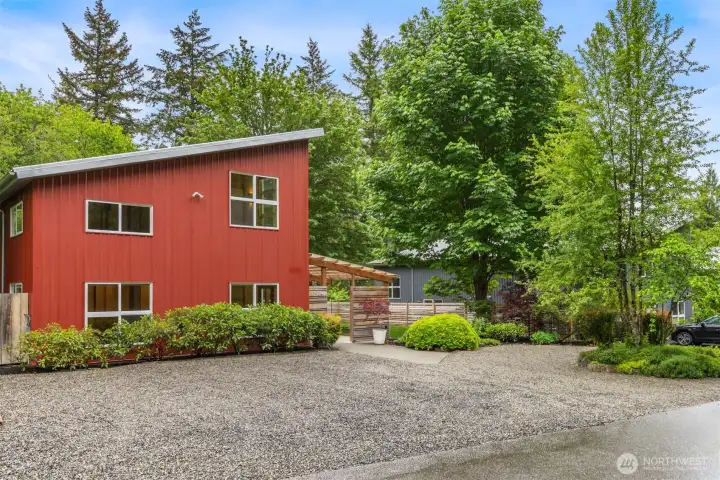 Wired for generator, EV charging and Fiber Optic Internet make this a versatile, inspiring place to live. Wired for generator, EV charging and Fiber Optic Internet make this a versatile, inspiring place to live.