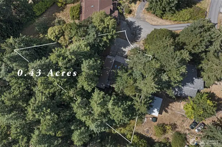 Nestled on 0.43 acres on Lopez Island, this remodeled Northwest contemporary home offers privacy, mature evergreens, and relaxed island living near Fisherman Bay and village amenities. Nestled on 0.43 acres on Lopez Island, this remodeled Northwest contemporary home offers privacy, mature evergreens, and relaxed island living near Fisherman Bay and village amenities.