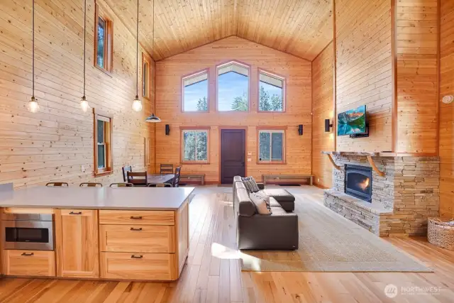 One of the favorite angles of the cabin. These vaulted ceilings and the wall of windows is perfection.