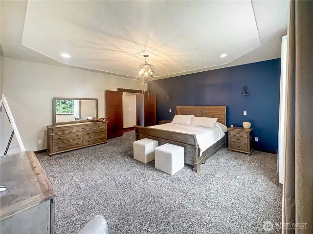 Primary suite