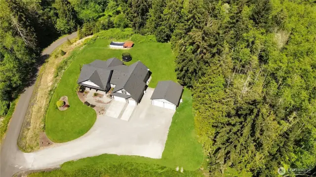 Where serene countryside meets modern accessibility—an elegant retreat close to everything.  virtually enhanced grass