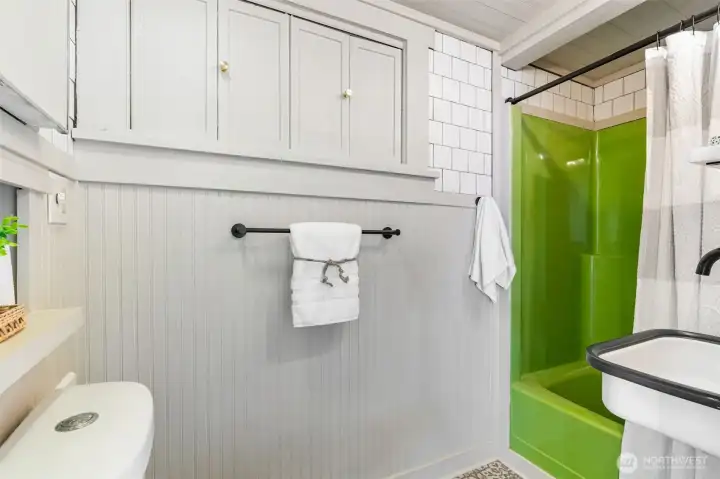 Full Bathroom attached to main floor bedroom  4 North Salmon Beach