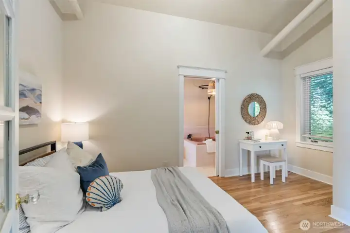 Bedroom 2 (Level 2)  4 North Salmon Beach