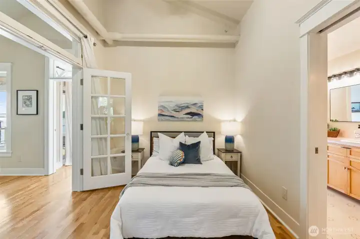Bedroom 2 (Level 2)  4 North Salmon Beach