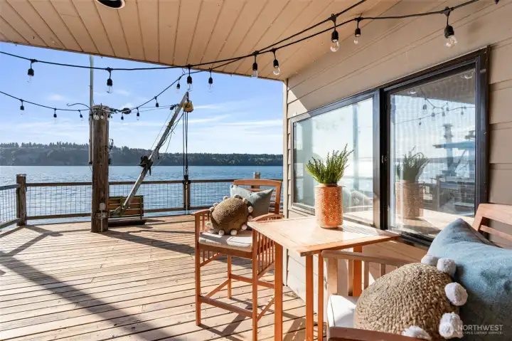Covered Deck  4 North Salmon Beach