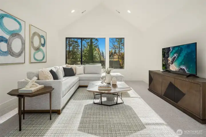 Flexible upper level bonus space