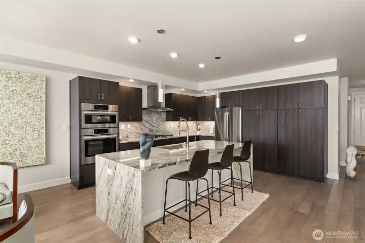 Dramatic 'waterfall' design on both ends of the bar