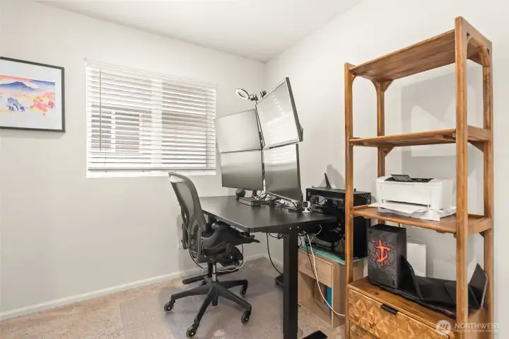 Multi-purpose loft area a the top of the stairs. Office, or ??