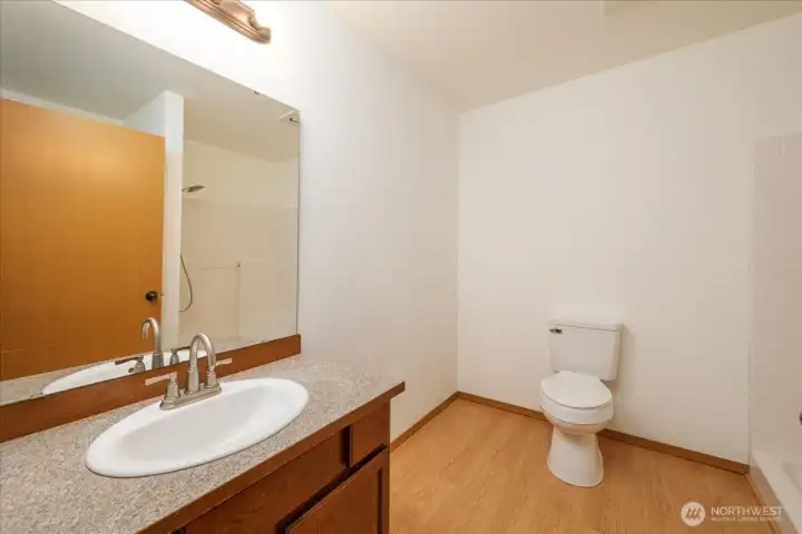 DADU: Primary ensuite bathroom.