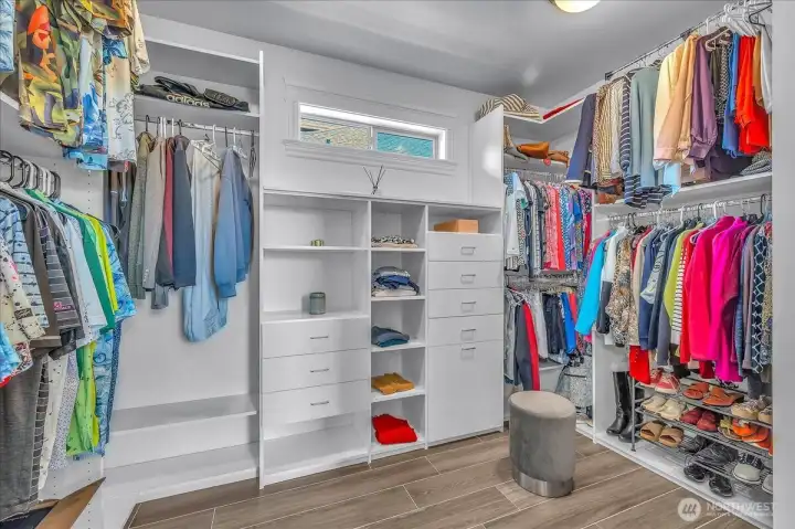 Walk In Closet/Built Ins