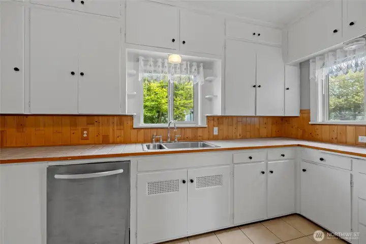 Period detailing in this delightful kitchen