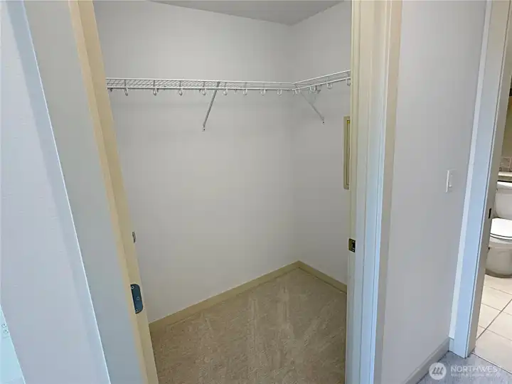 Walk-in closet