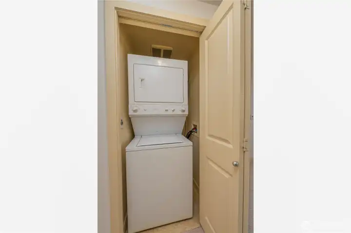 In-unit washer/dryer
