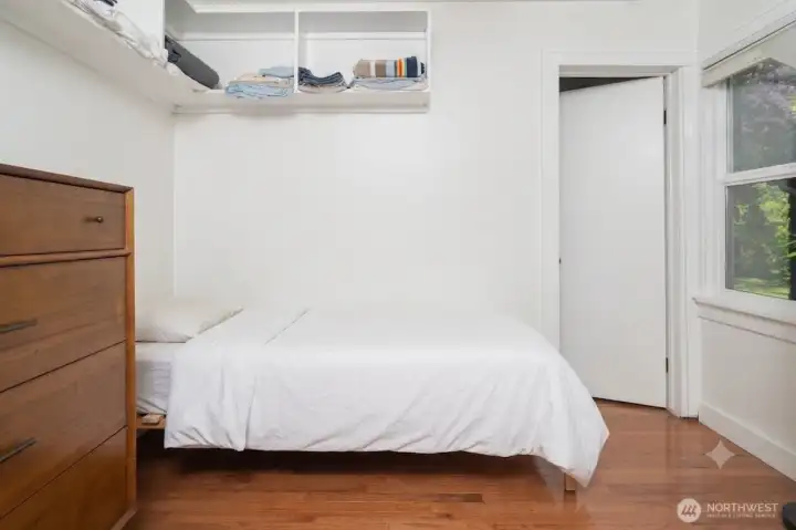 Possibe 3rd bedroom - office or nursery.