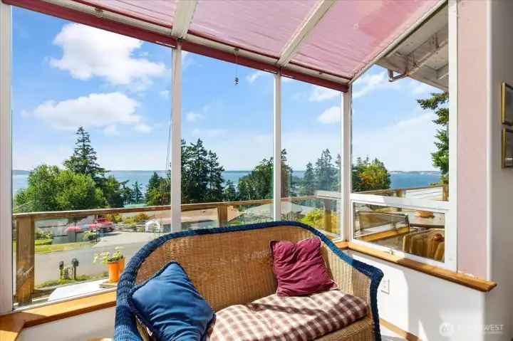 Breakfast nook Breakfast nook