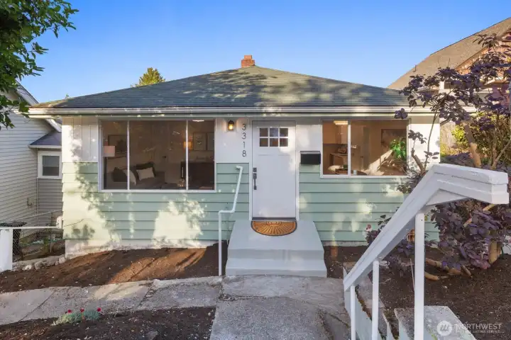 Welcome to 3318 20th Ave S!