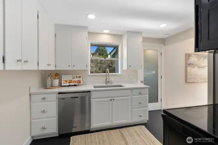 Fresh countertops and fixtures!