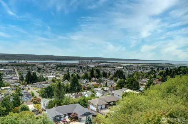 Endless big sky and bay views